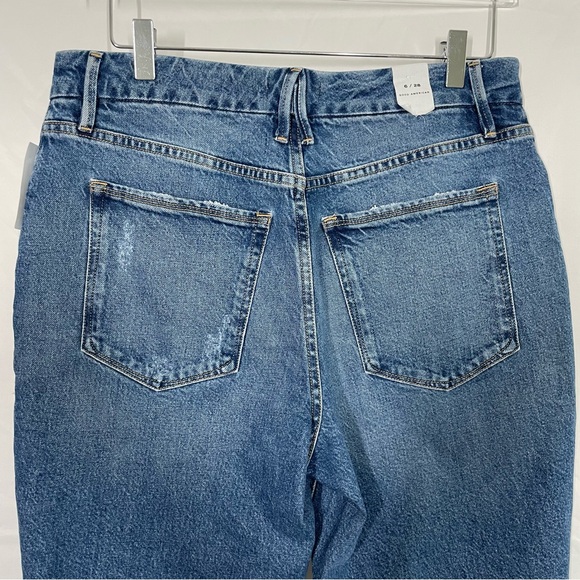 Good American The Weekender Jeans Medium Wash Distressed Raw Hem Size 6/28 - Picture 7 of 10